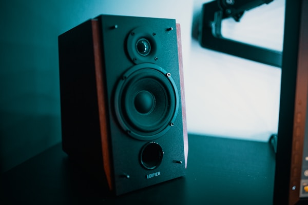 EcoFresh Soundbar - Wireless - Dark Gray